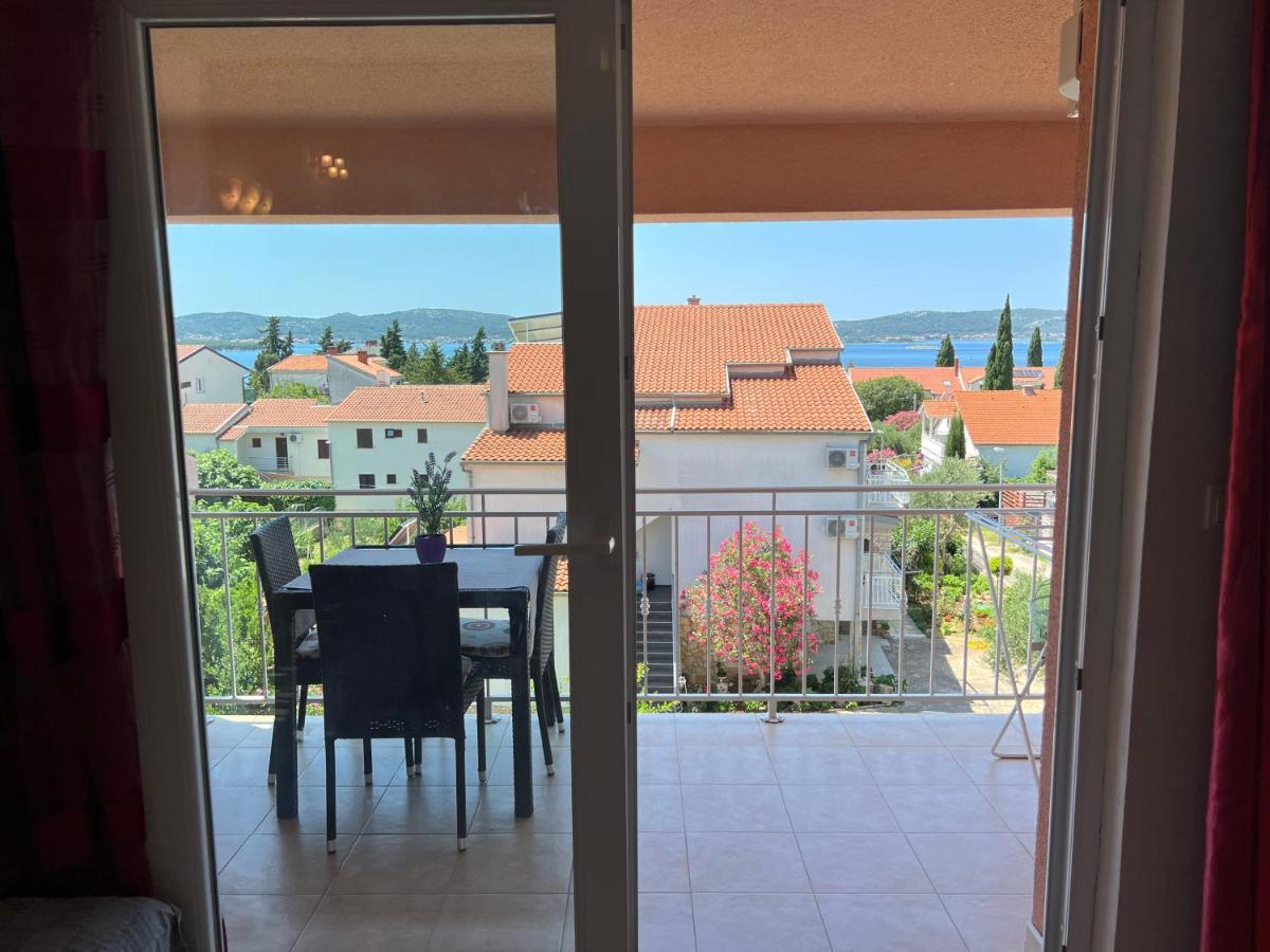 Apartmani Roje Sveti Filip I Jakov Buitenkant foto